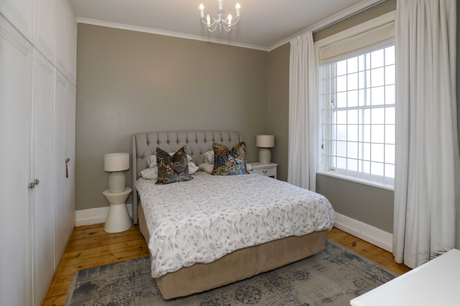 2 Bedroom Property for Sale in Claremont Western Cape